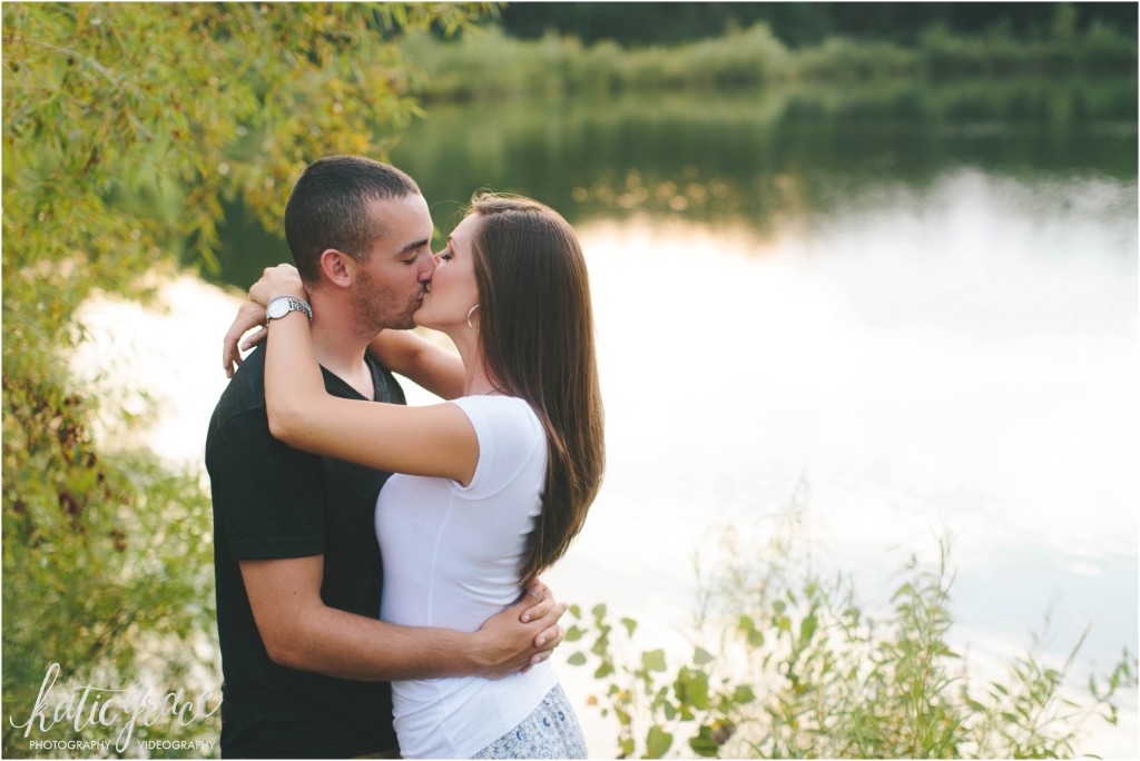 katie grace photography, grand rapids michigan engagement, engagement photos, summer lake engagement photos