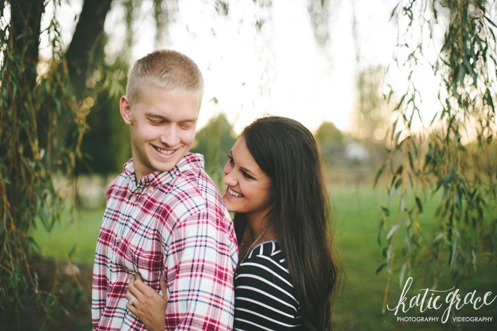 Katie Grace Photography, Grand Rapids Michigan Wedding Photography, Fall Engagement Session