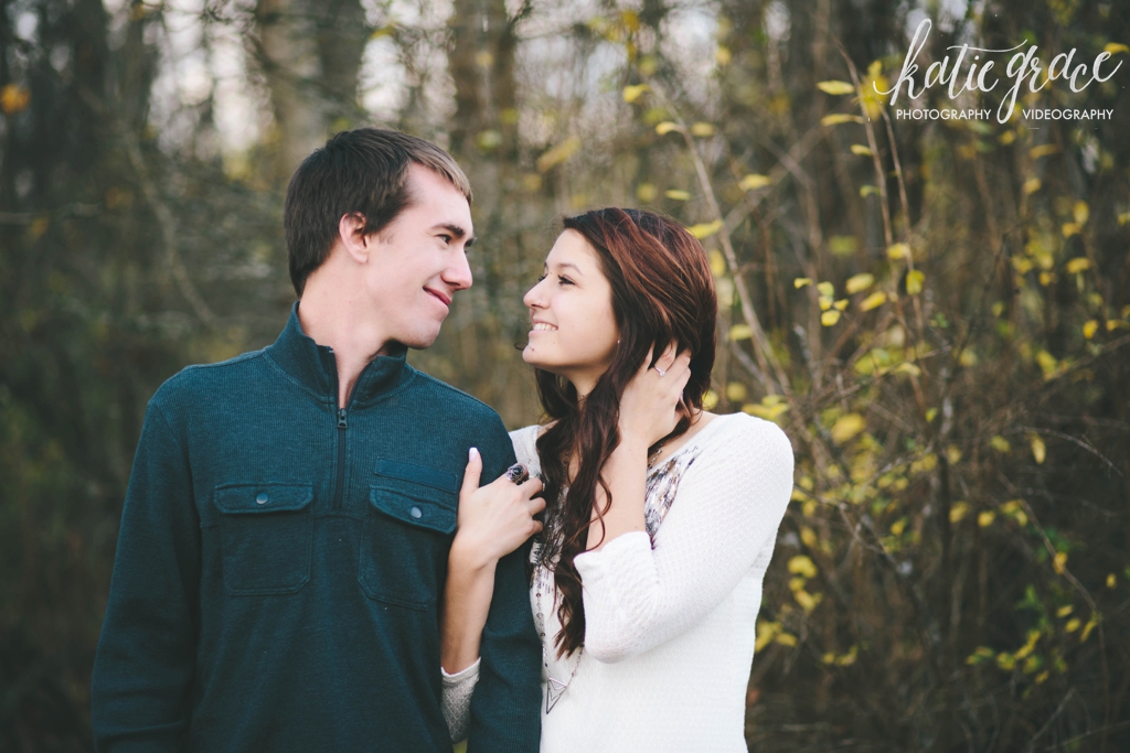 Katie Grace Photography, Grand Rapids Wedding Photography, Fall Engagement Session, back of jeep 