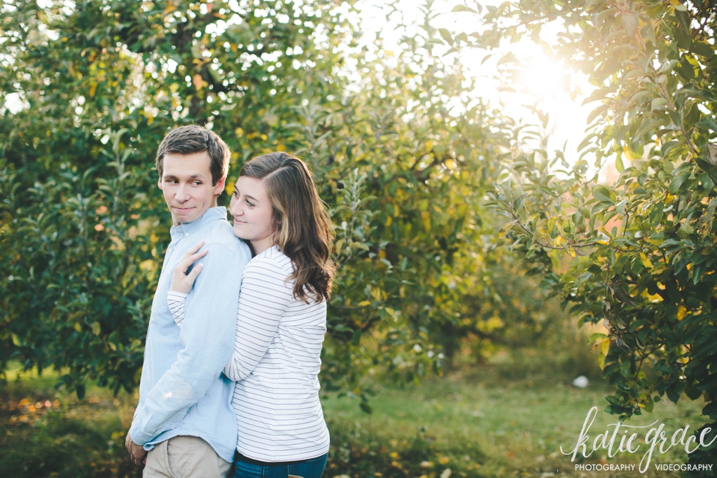 Katie Grace Photography, Grand Rapids Michigan wedding photography, apple orchard engagement shoot