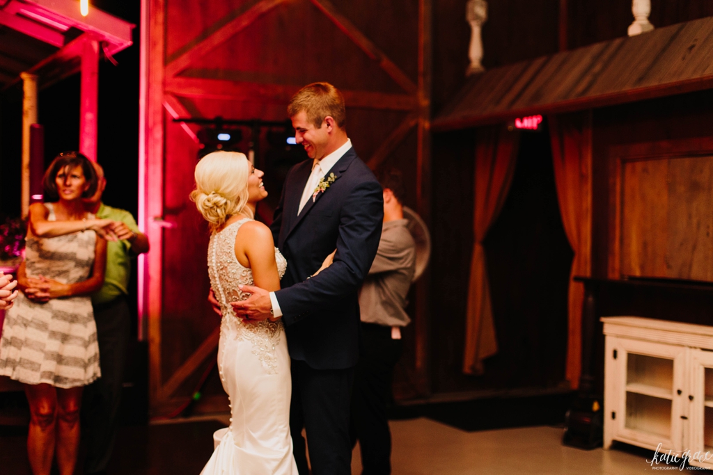 Katie Grace Photography, the barn at Monterey Valley, elegant barn wedding, blush and navy, blush bridesmaids, outdoor wedding, Grand Rapids, Michigan wedding