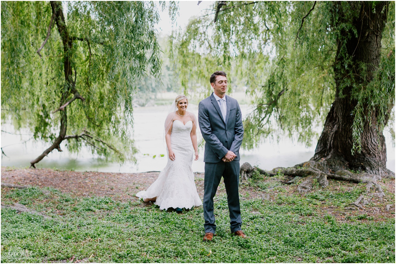 Katie Grace Photography, Riverside Park, Summer Wedding, Goei Center, Gray wedding